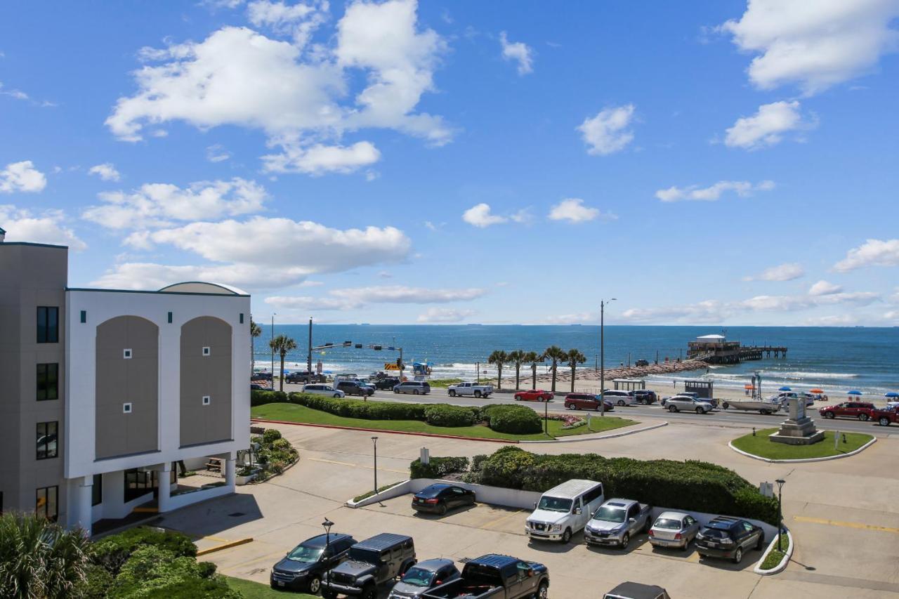 Casa Del Mar Galveston By Vtrips Apartment Exterior photo