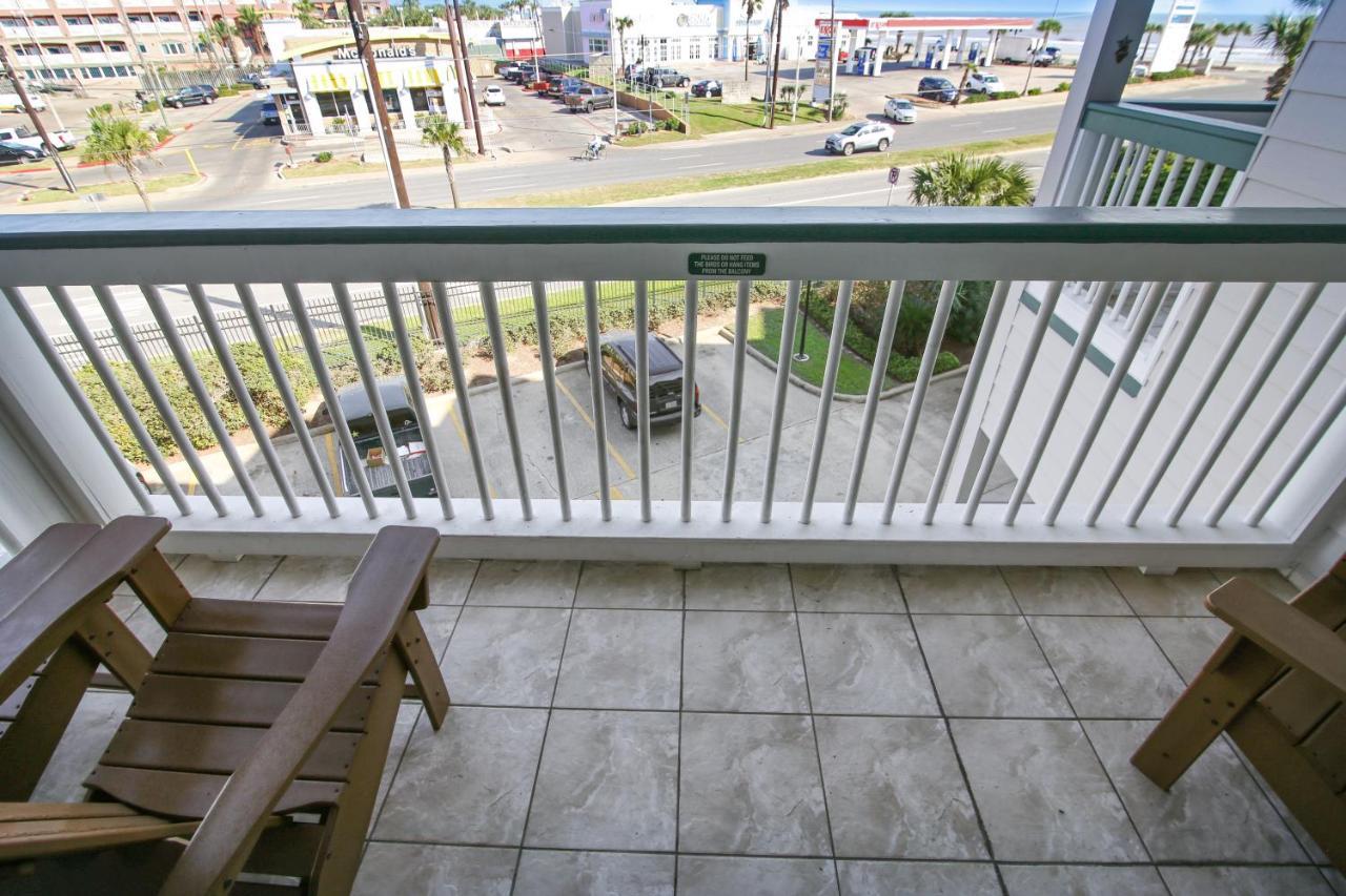 Casa Del Mar Galveston By Vtrips Apartment Exterior photo