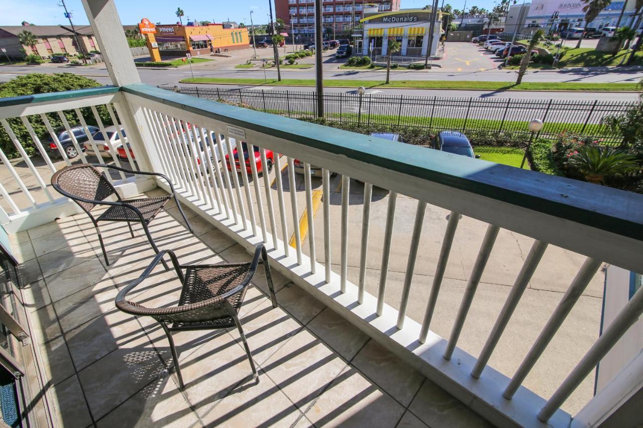 Casa Del Mar Galveston By Vtrips Apartment Exterior photo